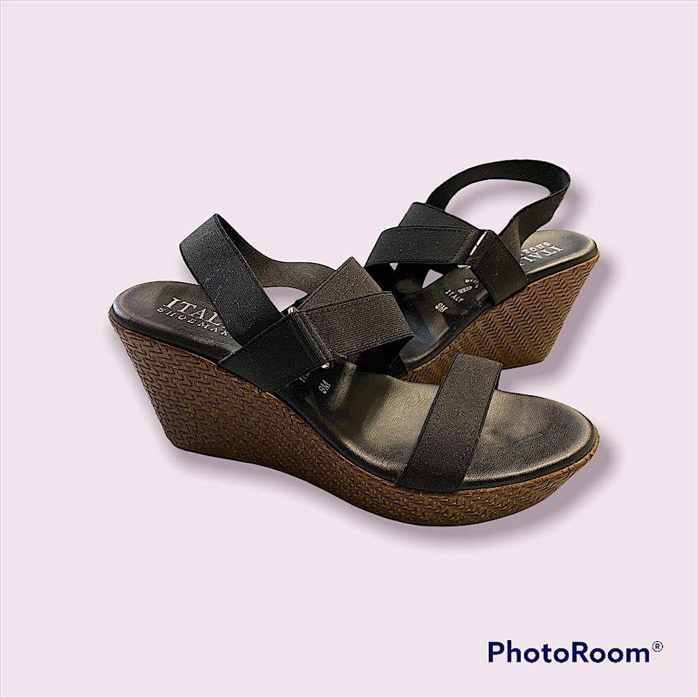 Black wedge heels